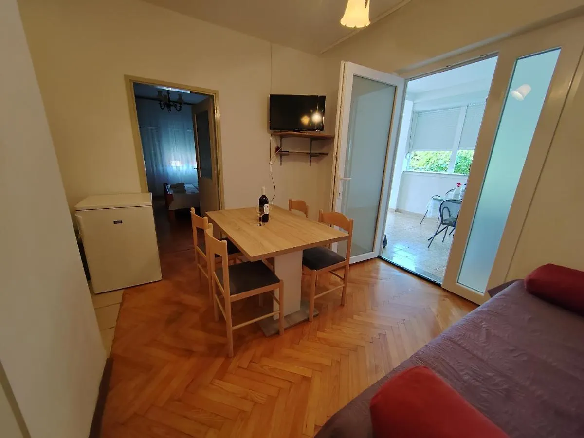 Apartments Kocijan Sukošan