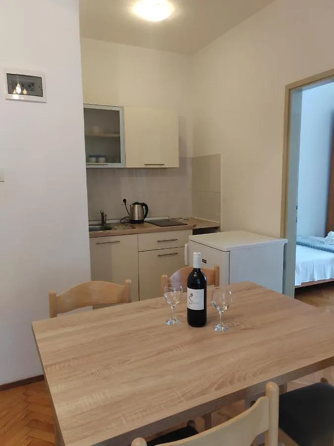Apartments Kocijan Sukosan