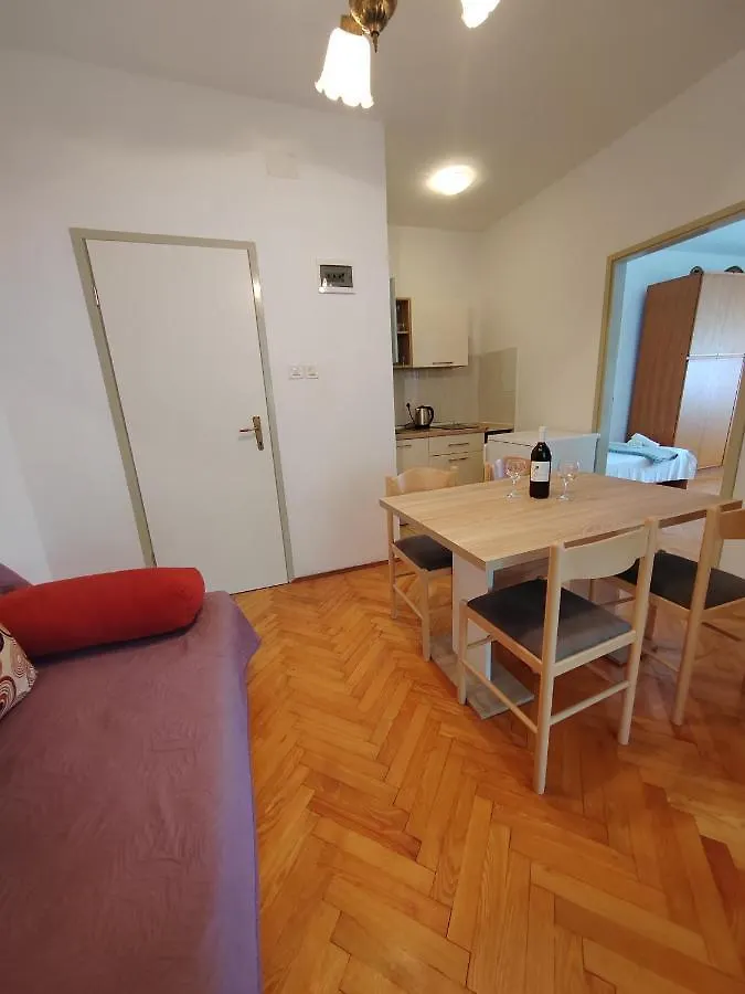 Apartments Kocijan Sukosan