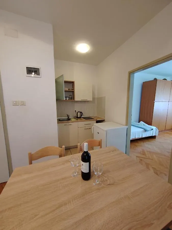 Apartments Kocijan Sukosan