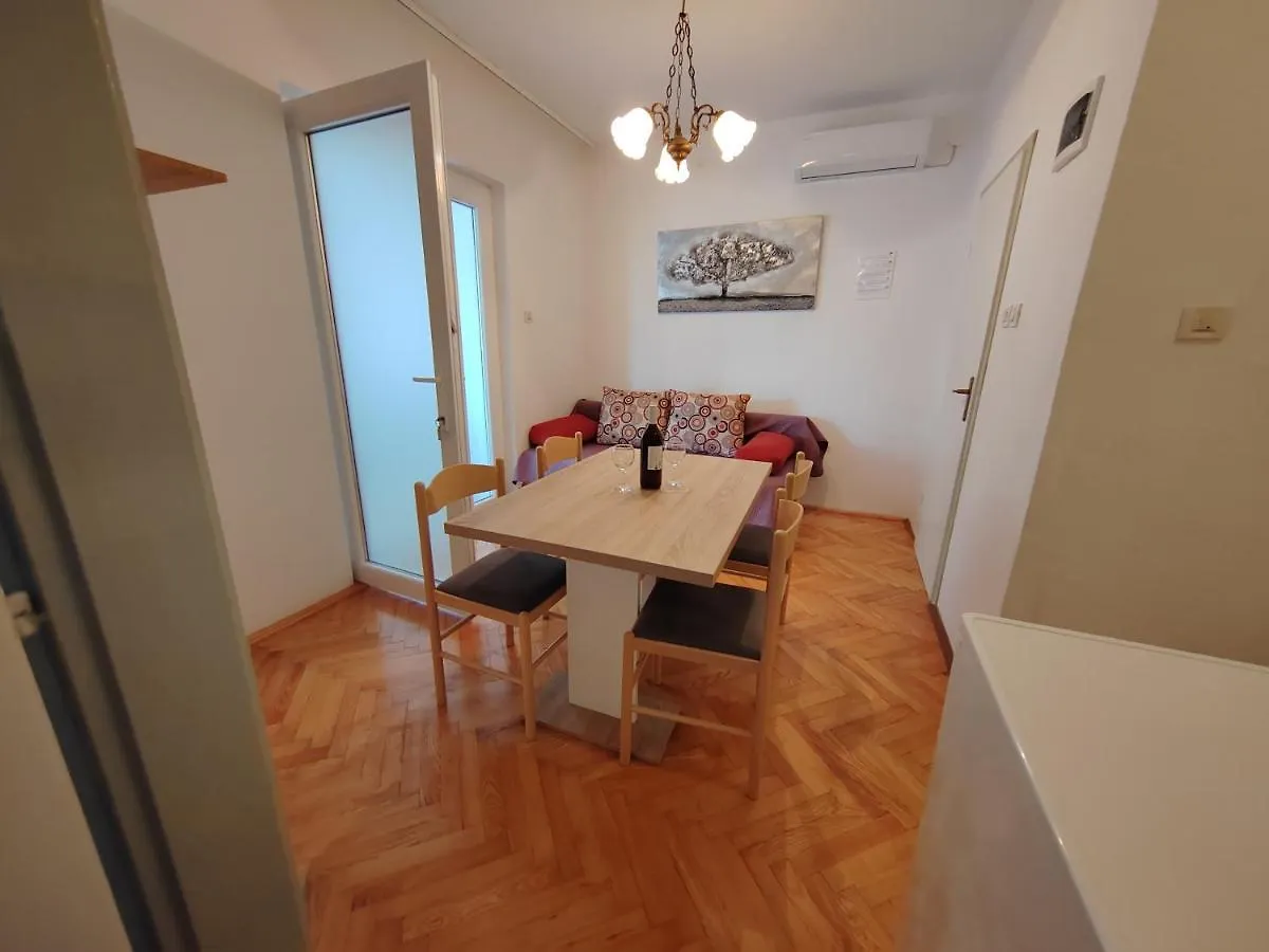 Apartments Kocijan Sukosan